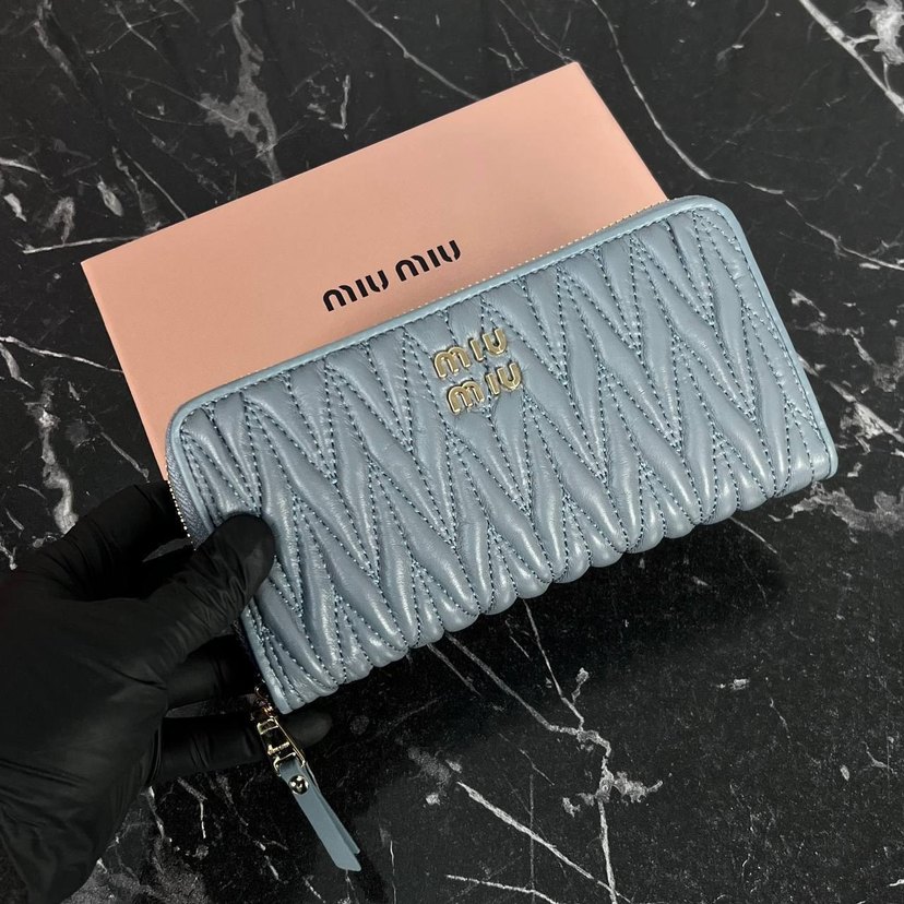 Miu Miu Modern Klasik Deri Cüzdan - Görsel 5