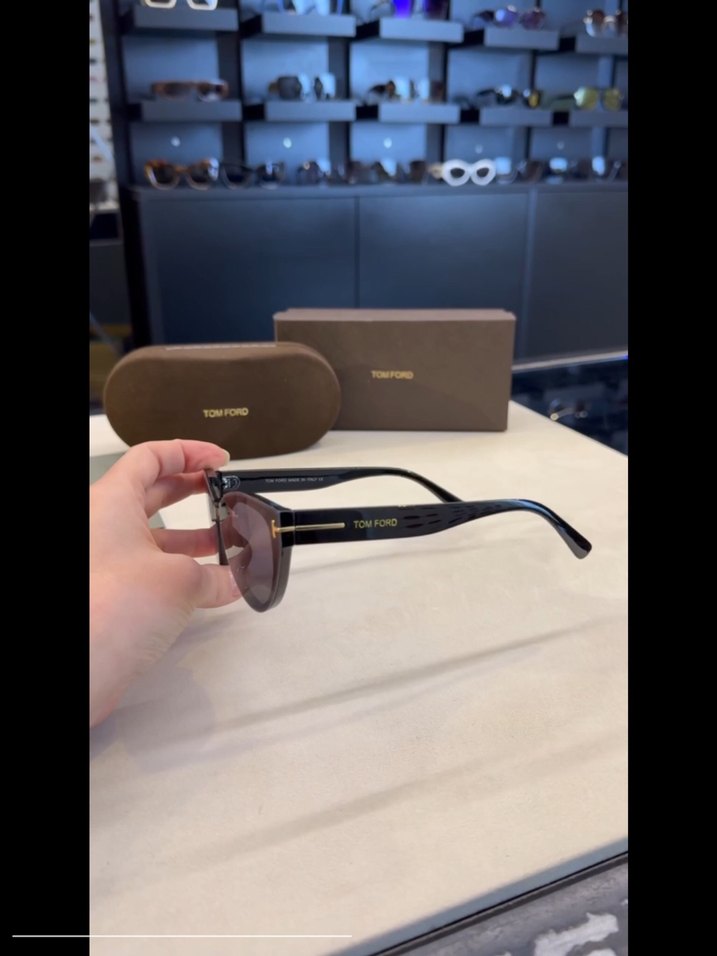 Tom Ford Parlak Siyah Kadın Güneş Gözlüğü - Görsel 3