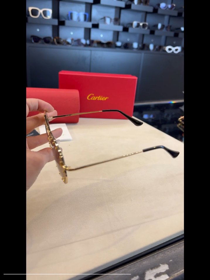 Cartier güneş gözlüğü - Görsel 4