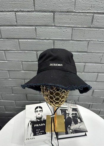 Jacquemus siyah şapka