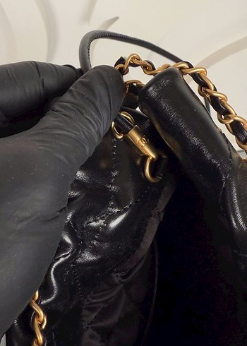 Beden Zincir Detaylı Siyah Chanel Deri Çanta