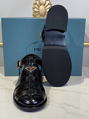 37 Beden PRADA SANDALET 36 37 38 39 40