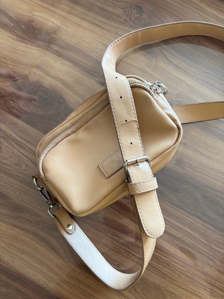 Bej Kadın Deri Bel Çantası - Görsel 2