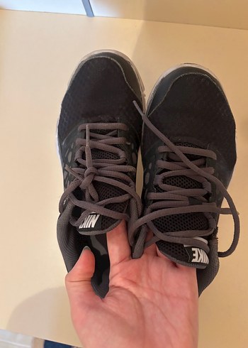 Nike Gri Bağcıklı Kadın Spor Ayakkabı - Görsel 2