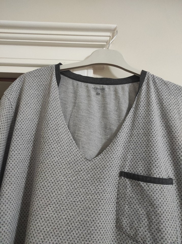 Gri V Yaka LC-WAIKIKI pijama üst - Görsel 3