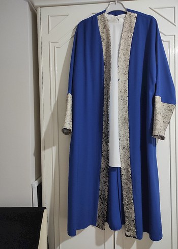 Uzun Kollu Mavi  ve beyaz payetli abiye ceket ve bluz - Görsel 5