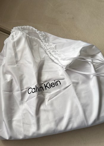 Calvin Klein çanta