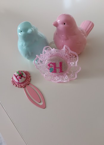 Dantel Detaylı Renkli Nakışlı Kız Tokaları - Görsel 6