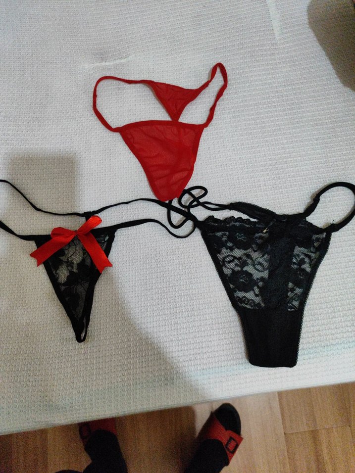 Siyah ve kırmızı Gotik tanga - Görsel 2