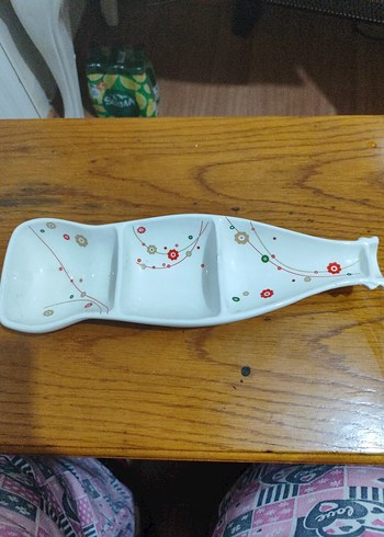 Beyaz Çiçek Desenli Bölmeli Servis Tabağı - Görsel 2