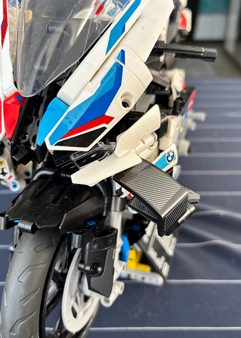  Beden Renk Lego BMW M 1000 RR 42130
