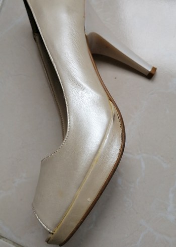 Beyaz Deri Dolgu Topuklu Kadın Stiletto - Görsel 4