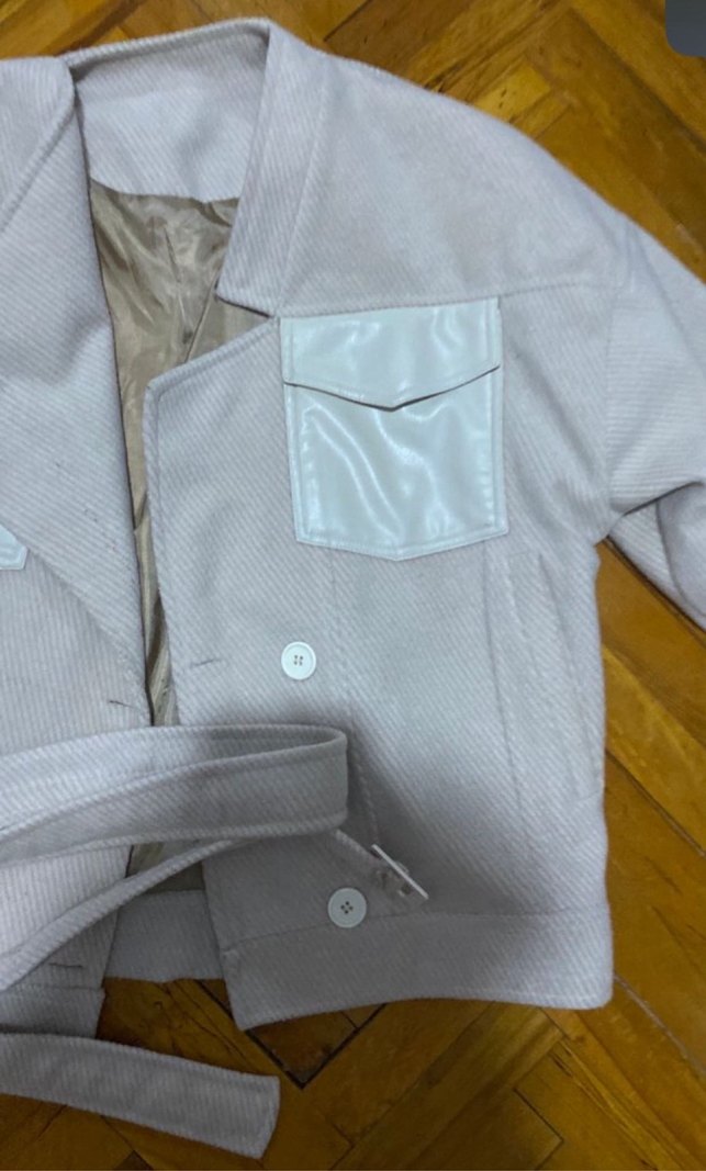 Düğmeli Gri Kadın Kısa Ceket - Görsel 2