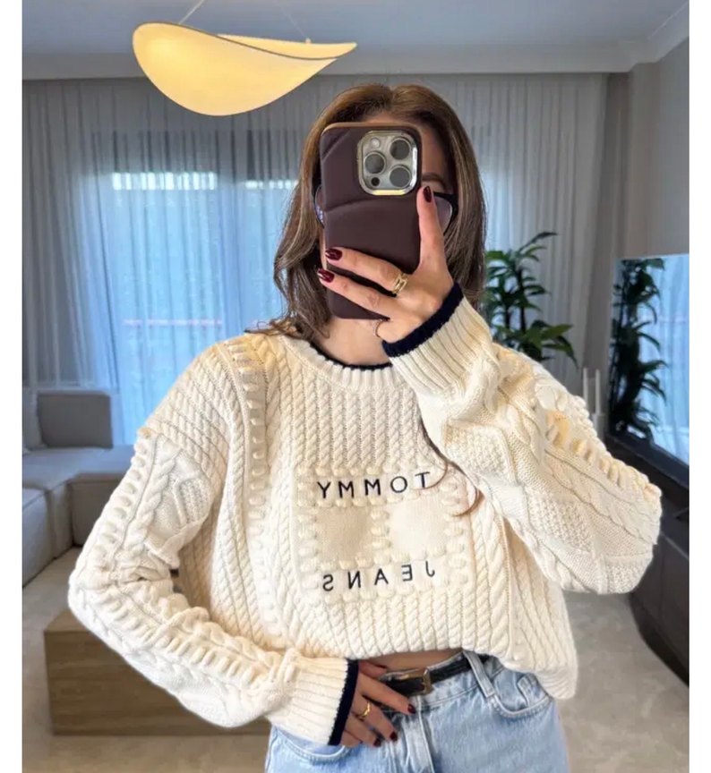 Tommy Jeans Beyaz Örgü Kadın Kazak - Görsel 5