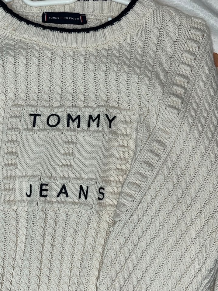 Tommy Jeans Beyaz Örgü Kadın Kazak - Görsel 4
