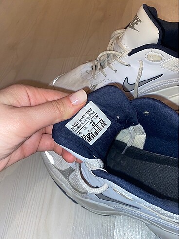 42 Beden beyaz Renk Nike spor