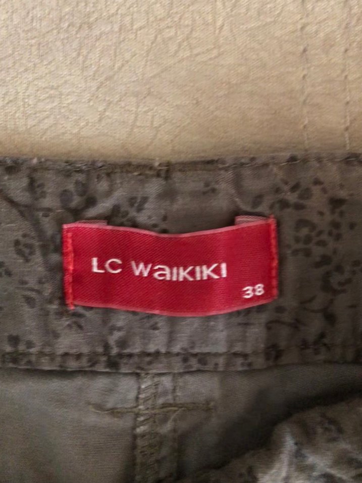 LCW Haki Kadın Şort 38 beden - Görsel 2