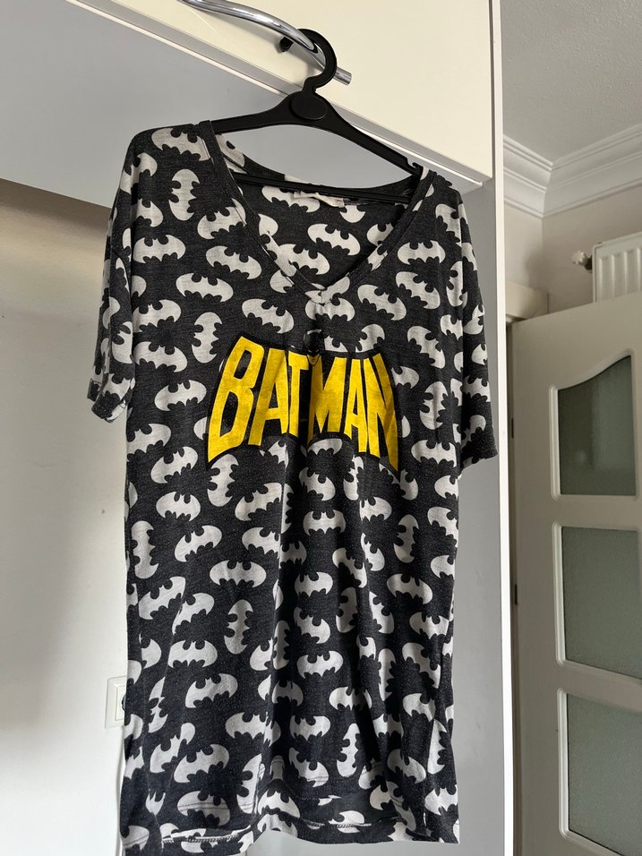 Gri Batman Desenli  Tişört - Görsel 3