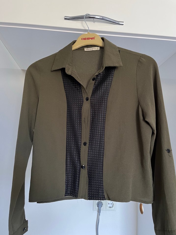 Düğmeli Uzun Kollu Haki Yeşili Kadın Gömlek - Görsel 3