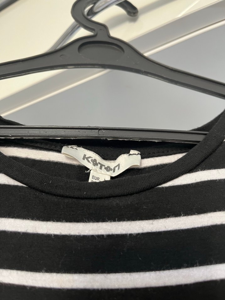 Siyah Beyaz Çizgili  Tişört - Görsel 3