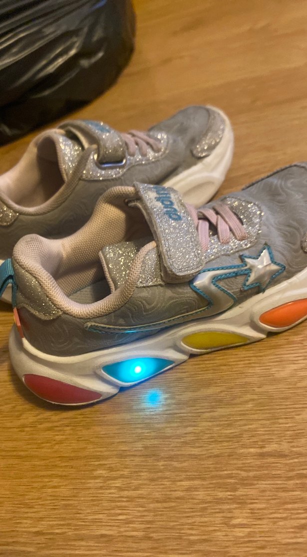 Kız Çocuk Çok Renkli Işıklı Spor Ayakkabı - Görsel 2