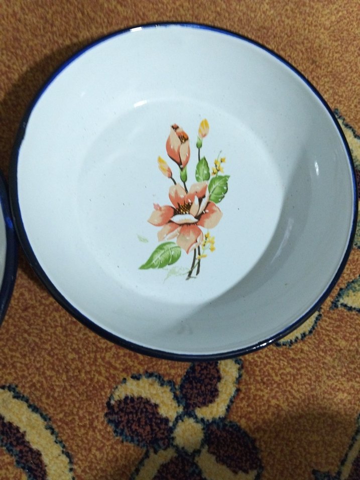 Çiçek Desenli Beyaz Tabak Seti - Görsel 3