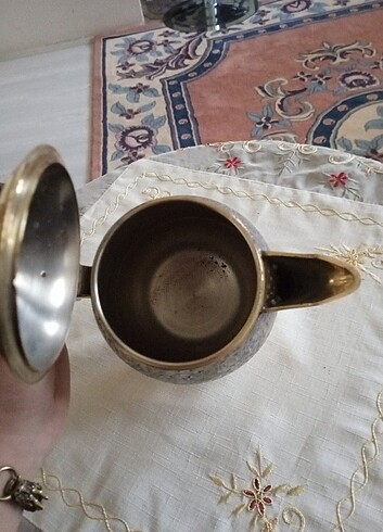  Beden Pirinç, mineli büyük sürahi
