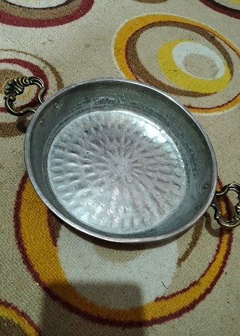 Eski, bakır tava