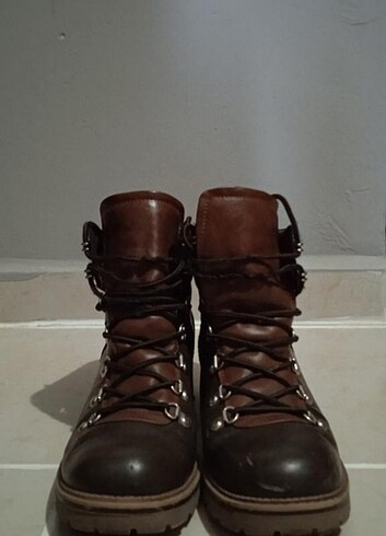 Deichmann bağcıklı bot