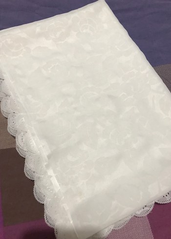 Beyaz parlak namaz başörtüsü