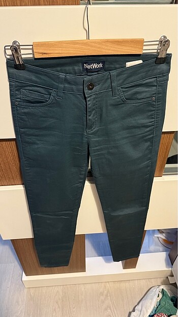 Zümrüt Yeşili Likralı Mumlu Skinny Jean