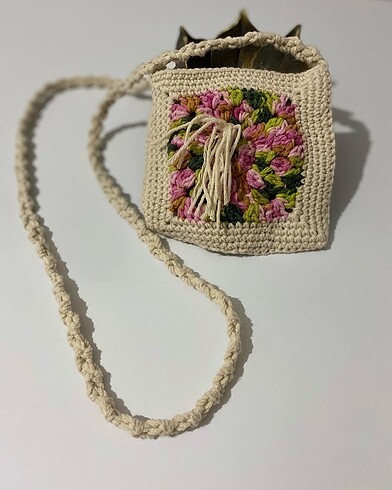 Omuz çantası