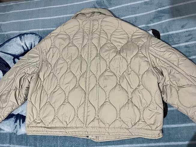 m Beden stradivarius şişme ceket