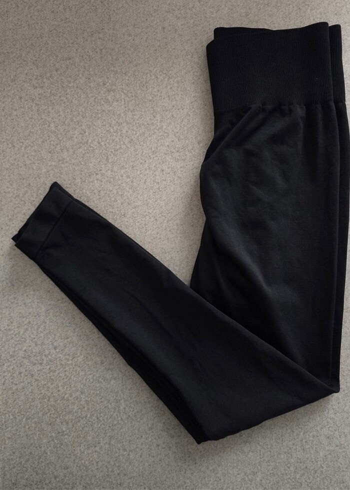 Büzgülü tayt - Görsel 3