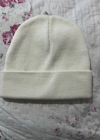 Bej ve Beyaz Triko Kadın Bere - Görsel 6