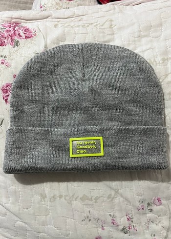 Gri ve Yeşil Kadın Örgü Bere - Görsel 5