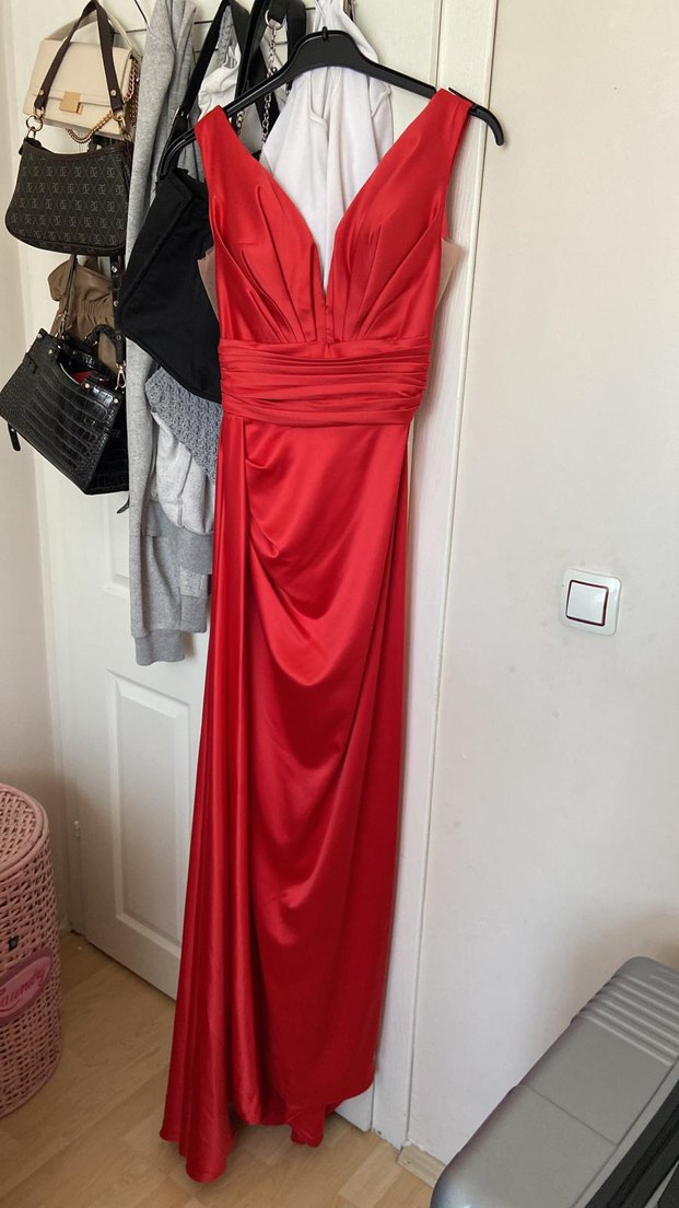 Kırmızı Saten Drapeli Abiye Elbise - Görsel 2