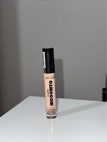 Wet n wild kapatıcı