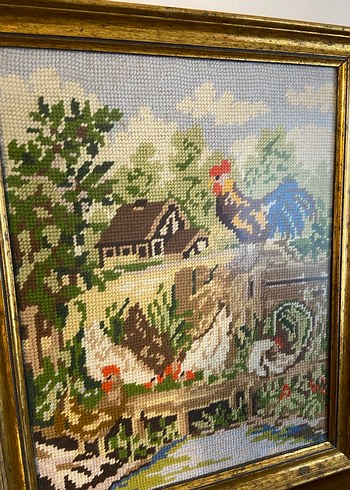 Altın Renk Çerçeveli Kanaviçe Tablo - Görsel 2