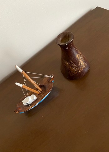 Mavi Ahşap Yelkenli Figür ve Kahverengi Vazo - Görsel 3