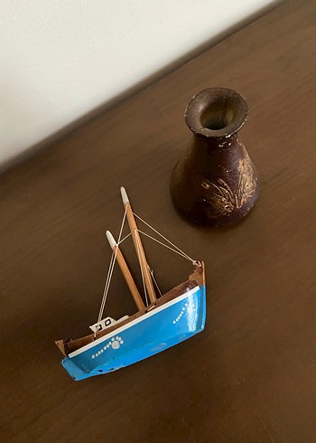 Mavi Ahşap Yelkenli Figür ve Kahverengi Vazo - Görsel 7