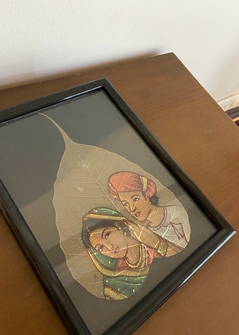 Bej Renkli Çerçeveli Yaprak Üzerine El Boyaması - Görsel 4