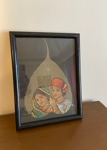 Bej Renkli Çerçeveli Yaprak Üzerine El Boyaması - Görsel 3