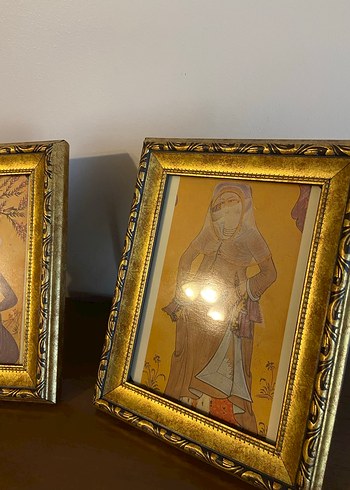 Altın Renk Çerçeveli İki Sanat Tablosu - Görsel 4