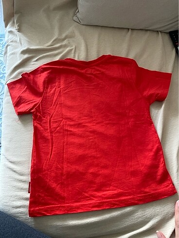 5 Yaş Beden kırmızı Renk Erkek çocuk tshirt
