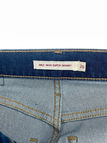 26 Beden çeşitli Renk Levis Jean / Kot %70 İndirimli.