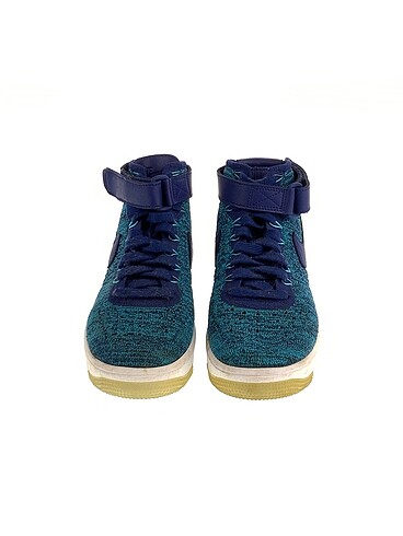 38.5 Beden Nike Spor Ayakkabı %70 İndirimli.