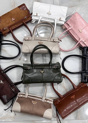 Prada Ucgen Logolu Sik El Cantasi