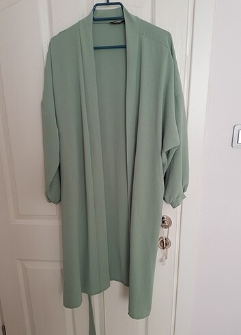 Çağla yeşili kimono ?