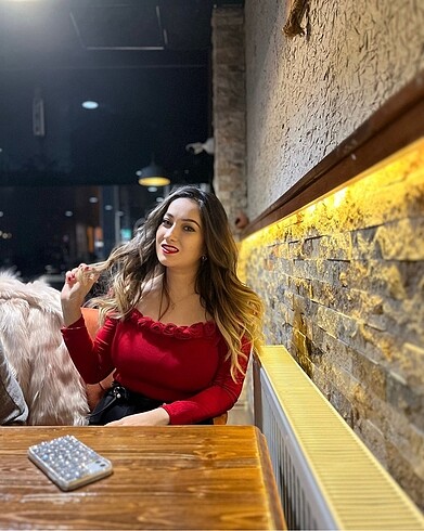 xl Beden Kırmızı gül detaylı örme çıtçıtlı body